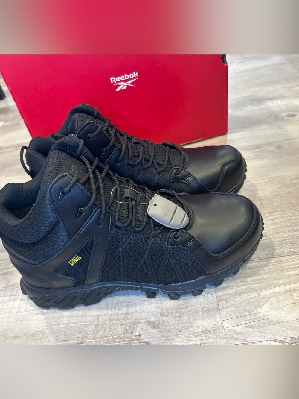 Reebok Men's 11.5 Trailgrip Safety Toe Athletic Work Hiker W Cushguard Internal
